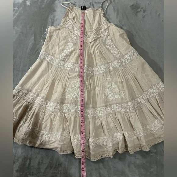 Anthropologie embroidered pintuck mini dress - Picture 4 of 14